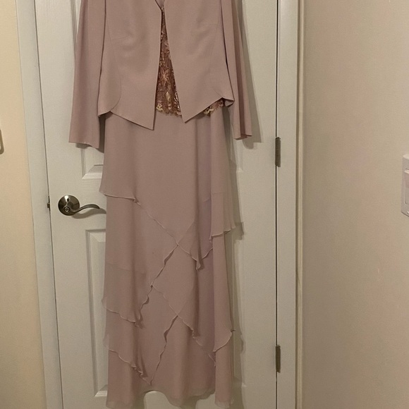 Daymor Couture Mother of the Bride - Picture 7 of 8